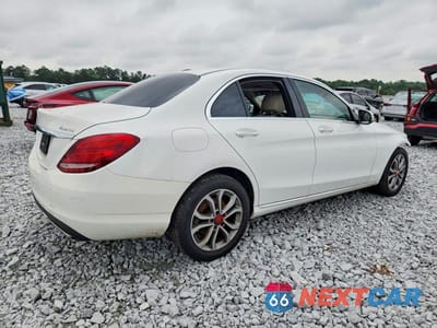 Trzecie zdjęcie samochodu z tyłu: 2015 MERCEDES-BENZ C 300 4MATIC VIN:55SWF4KB7FU032838 - miniatura