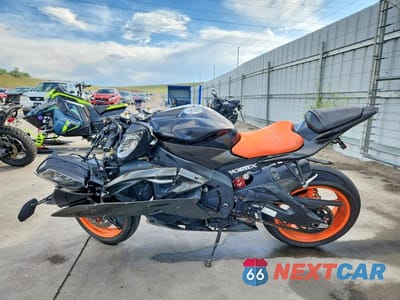Trzecie zdjęcie samochodu z tyłu: 2006 YAMAHA YZFR6 C VIN:JYARJ12Y16A001203 - miniatura
