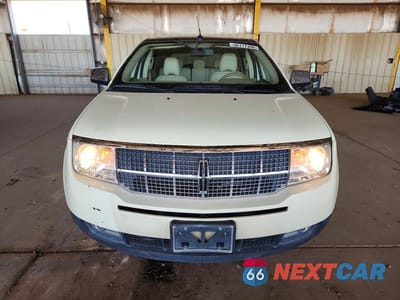 Piąte zdjęcie samochodu w środku: 2007 LINCOLN MKX VIN:2LMDU88C17BJ35192 - miniatura
