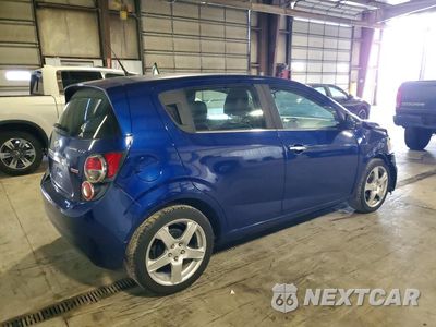 Trzecie zdjęcie samochodu z tyłu: 2014 CHEVROLET SONIC LTZ VIN:1G1JE6SB5E4188059 - miniatura