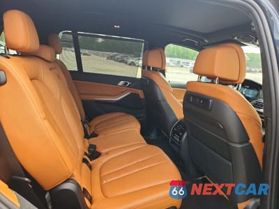 Zdjęcie 11 z 13 samochodu: 2022 BMW X7 XDRIVE40I VIN:5UXCW2C04N9M14080 - miniatura