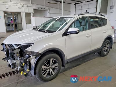 2018 TOYOTA RAV4 XLE 2T3RFREV5JW838052 - główne zdjęcie licytacji z USA - miniatura