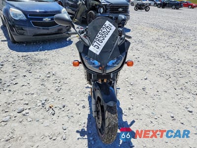 Drugie zdjęcie samochodu z przodu: 2001 YAMAHA FZS10 VIN:JYARN07E41A000410 - miniatura