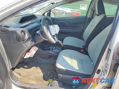 Zdjęcie 7 z 12 samochodu: 2016 TOYOTA PRIUS C VIN:JTDKDTB30G1119466 - miniatura