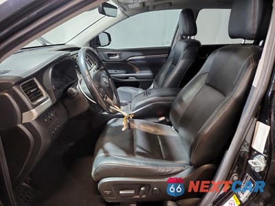 Zdjęcie 7 z 13 samochodu: 2018 TOYOTA HIGHLANDER LIMITED VIN:5TDDZRFH6JS907262 - miniatura