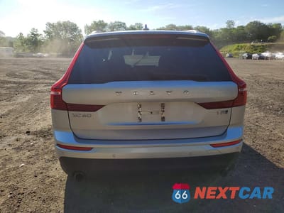 Zdjęcie 6 z 14 samochodu: 2020 VOLVO XC60 T5 MOMENTUM VIN:YV4102RK7L1518025 - miniatura