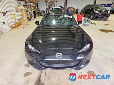 Piąte zdjęcie samochodu w środku: 2020 MAZDA MX-5 MIATA GRAND TOURING VIN:JM1NDAM70L0416853 - miniatura