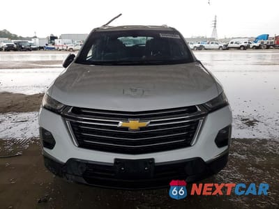 Piąte zdjęcie samochodu w środku: 2023 CHEVROLET TRAVERSE LT VIN:1GNERGKW2PJ309650 - miniatura