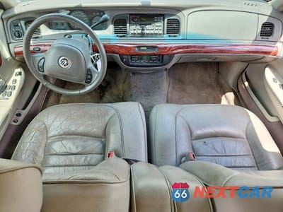 Zdjęcie 8 z 12 samochodu: 2001 MERCURY GRAND MARQUIS LS VIN:2MEFM75W51X602513 - miniatura