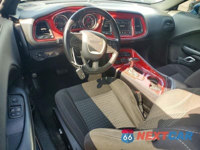 Zdjęcie 8 z 12 samochodu: 2021 DODGE CHALLENGER SXT VIN:2C3CDZAG5MH520847 - miniatura