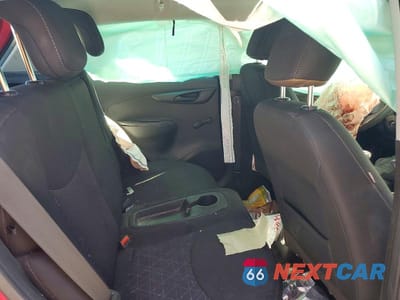 Zdjęcie 10 z 12 samochodu: 2020 CHEVROLET SPARK LS VIN:KL8CB6SA1LC417669 - miniatura