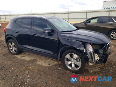 Czwarte zdjęcie samochodu z boku: 2020 VOLVO XC40 T4 MOMENTUM VIN:YV4AC2HK1L2257543 - miniatura