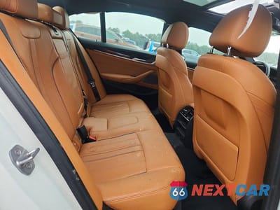 Zdjęcie 10 z 12 samochodu: 2018 BMW 540 I VIN:WBAJE5C54JWA94702 - miniatura