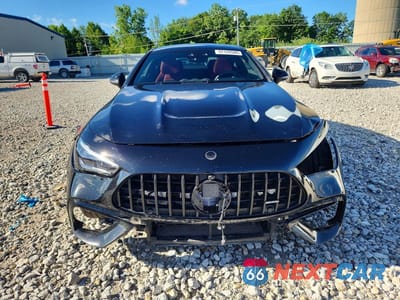 Piąte zdjęcie samochodu w środku: 2025 MERCEDES-BENZ CLE AMG 53 4MATIC VIN:W1KMJ6CB7SF054948 - miniatura