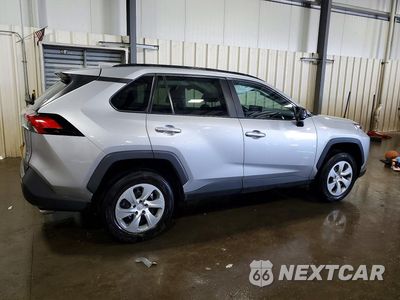Trzecie zdjęcie samochodu z tyłu: 2020 TOYOTA RAV4 LE VIN:2T3F1RFV9LC098462 - miniatura