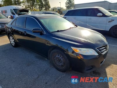 Czwarte zdjęcie samochodu z boku: 2011 TOYOTA CAMRY LE VIN:4T4BF3EK5BR180642 - miniatura