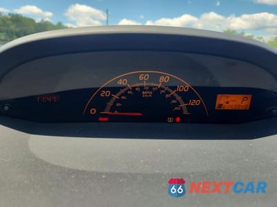 Zdjęcie 9 z 12 samochodu: 2009 TOYOTA YARIS BASE VIN:JTDKT903695232603 - miniatura