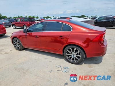 Drugie zdjęcie samochodu z przodu: 2016 VOLVO S60 PREMIER VIN:LYV402FK6GB100090 - miniatura