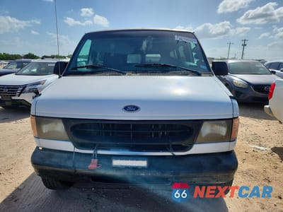Piąte zdjęcie samochodu w środku: 1999 FORD ECONOLINE E350 SUPER DUTY WAGON VIN:1FBSS31F5XHB20724 - miniatura