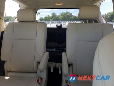 Zdjęcie 10 z 13 samochodu: 2023 LEXUS GX 460 LUXURY VIN:JTJGM7BX9P5340473 - miniatura