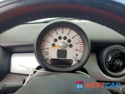 Zdjęcie 9 z 12 samochodu: 2013 MINI COOPER VIN:WMWSU3C51DT689280 - miniatura