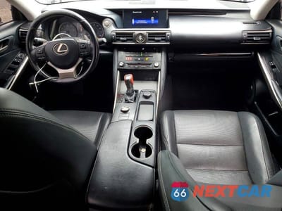 Zdjęcie 8 z 12 samochodu: 2017 LEXUS IS 200T VIN:JTHBA1D2XH5049971 - miniatura