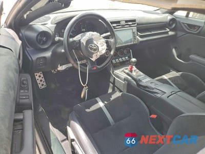 Zdjęcie 8 z 12 samochodu: 2023 TOYOTA GR 86 PREMIUM VIN:JF1ZNBE17P9765384 - miniatura