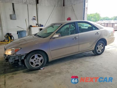 2003 TOYOTA CAMRY LE V6 4T1BF32K83U044845 - główne zdjęcie licytacji z USA - miniatura