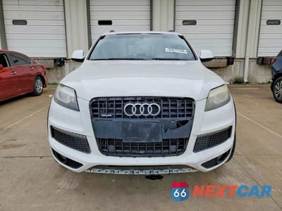 Piąte zdjęcie samochodu w środku: 2014 AUDI Q7 PRESTIGE VIN:WA1DGAFE3ED019528 - miniatura