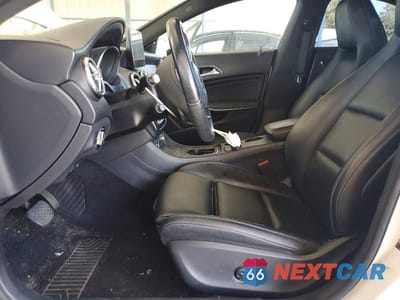 Zdjęcie 7 z 12 samochodu: 2019 MERCEDES-BENZ CLA 250 VIN:WDDSJ4EB7KN707972 - miniatura