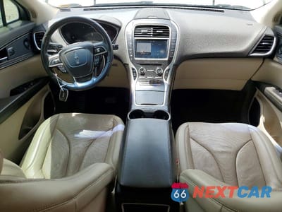 Zdjęcie 8 z 12 samochodu: 2019 LINCOLN NAUTILUS RESERVE VIN:2LMPJ6L92KBL23430 - miniatura