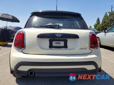 Zdjęcie 6 z 13 samochodu: 2022 MINI COOPER VIN:WMW33DH01N2R06070 - miniatura