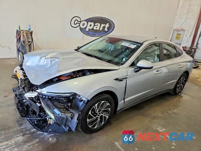 2026 HYUNDAI SONATA HYBRID BLUE KMHL24JJ1TA161943 - główne zdjęcie licytacji z USA - miniatura