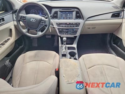 Zdjęcie 8 z 12 samochodu: 2017 HYUNDAI SONATA SE VIN:5NPE24AFXHH497020 - miniatura