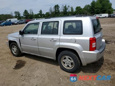 Drugie zdjęcie samochodu z przodu: 2010 JEEP PATRIOT SPORT VIN:1J4NT2GB5AD660104 - miniatura