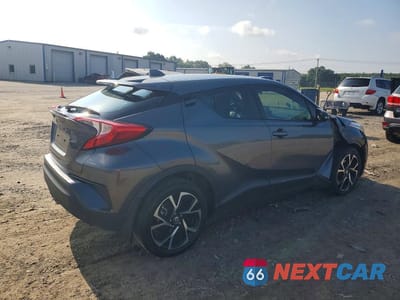 Trzecie zdjęcie samochodu z tyłu: 2020 TOYOTA C-HR XLE VIN:JTNKHMBX6L1077128 - miniatura