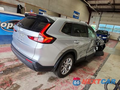 Trzecie zdjęcie samochodu z tyłu: 2025 HONDA CR-V EX VIN:2HKRS4H4XSH453239 - miniatura