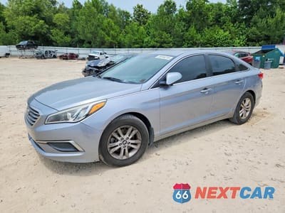 2017 HYUNDAI SONATA SE 5NPE24AFXHH497020 - główne zdjęcie licytacji z USA - miniatura