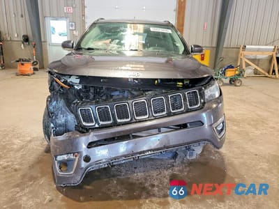 Piąte zdjęcie samochodu w środku: 2020 JEEP COMPASS LIMITED VIN:3C4NJCCB5LT128792 - miniatura