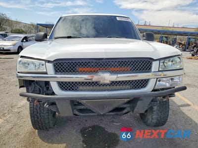 Piąte zdjęcie samochodu w środku: 2003 CHEVROLET SILVERADO K1500 VIN:1GCEK19V13E326756 - miniatura