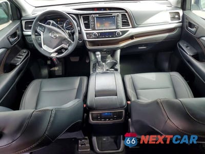 Zdjęcie 8 z 14 samochodu: 2019 TOYOTA HIGHLANDER XLE VIN:5TDKZRFH4KS365202 - miniatura