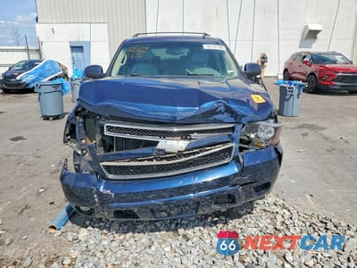 Piąte zdjęcie samochodu w środku: 2009 CHEVROLET SUBURBAN K1500 LT VIN:1GNFK26369R269184 - miniatura