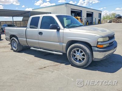 Czwarte zdjęcie samochodu z boku: 2002 CHEVROLET SILVERADO C1500 VIN:2GCEC19W921158399 - miniatura