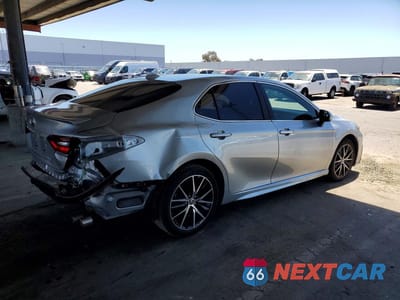 Trzecie zdjęcie samochodu z tyłu: 2023 TOYOTA CAMRY SE VIN:4T1G11AK7PU729659 - miniatura
