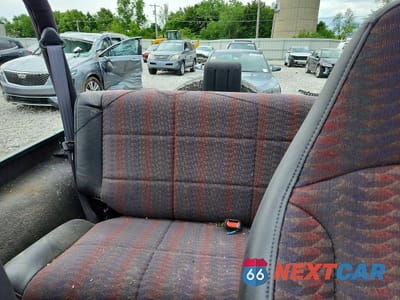 Zdjęcie 10 z 14 samochodu: 2000 JEEP WRANGLER / TJ VIN:1J4FA49S4YP787048 - miniatura