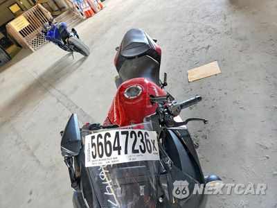 Piąte zdjęcie samochodu w środku: 2010 KAWASAKI EX250 J VIN:JKAEXMJ16ADA66320 - miniatura