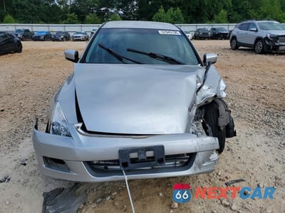 Piąte zdjęcie samochodu w środku: 2007 HONDA ACCORD LX VIN:1HGCM56487A031396 - miniatura