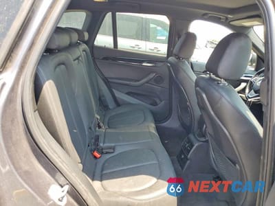 Zdjęcie 10 z 12 samochodu: 2018 BMW X1 XDRIVE28I VIN:WBXHT3Z39J4A66393 - miniatura