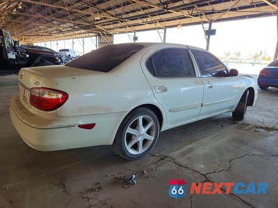 Trzecie zdjęcie samochodu z tyłu: 2000 INFINITI I30 BASE VIN:JNKCA31A7YT100981 - miniatura