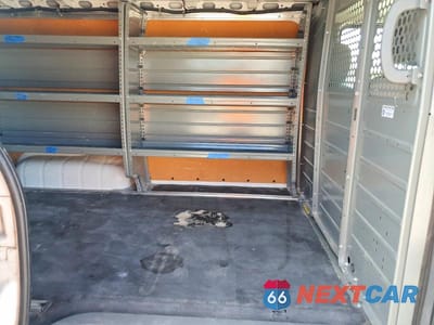 Zdjęcie 11 z 13 samochodu: 2020 NISSAN NV 2500 HD SV VIN:1N6BF0KY6LN808660 - miniatura